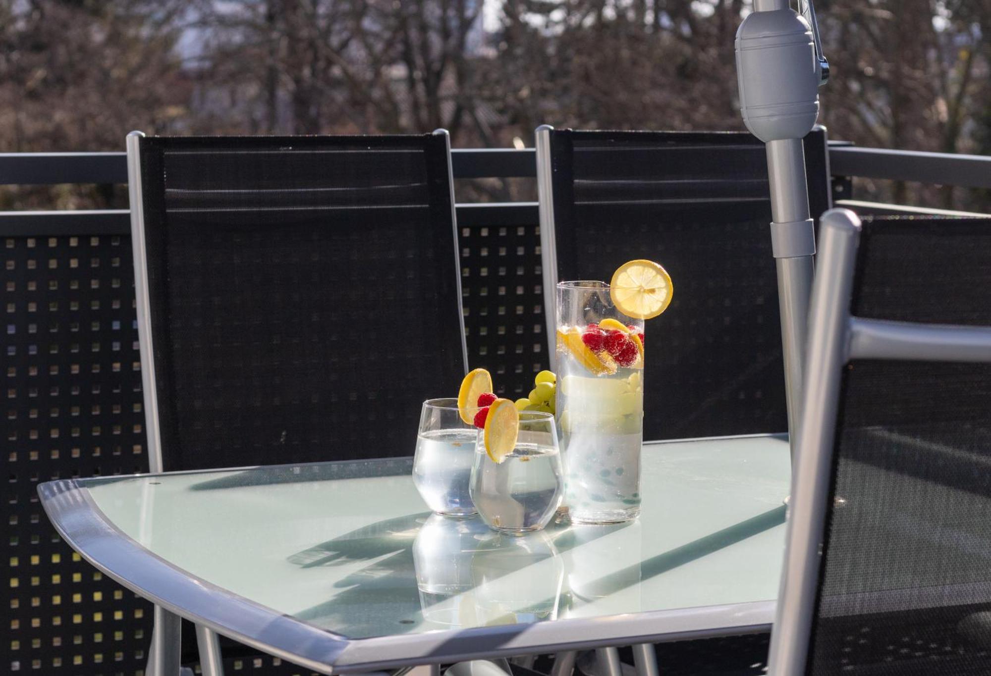 Noblenest: Terrasse - Netflix - Kaffee Lägenhet Wien Exteriör bild